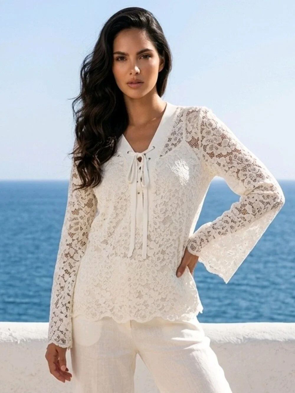 Antonio Melani Ivory Lace Bell Sleeve Blouse Romantic Scalloped Top XS Luxe Chic